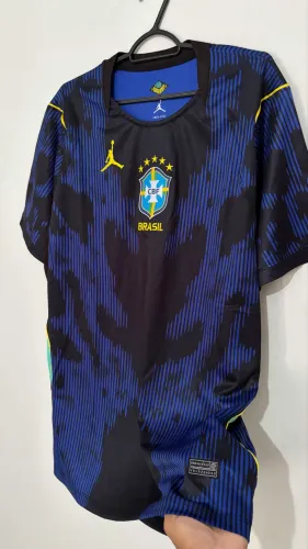 Camiseta azul Brasil modelo torcedor