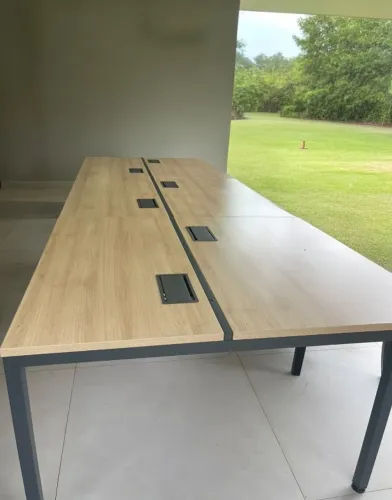 Mesa de Escritório - Praticamente Nova!