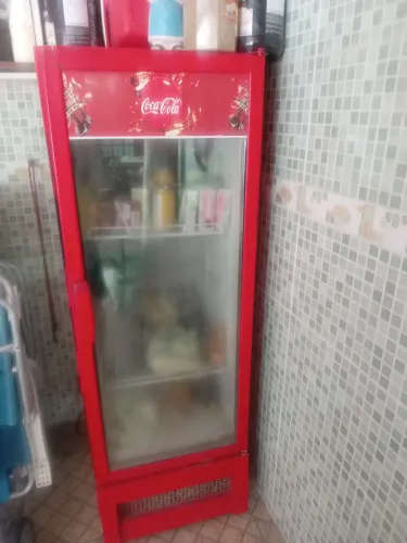 VENDO OU TROCO EXPOSITORA METAL FRIO