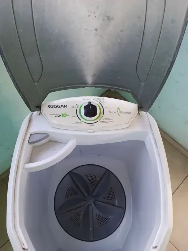 Vendo tanquinho suggar eco 10 kg funcionando perfeitamente