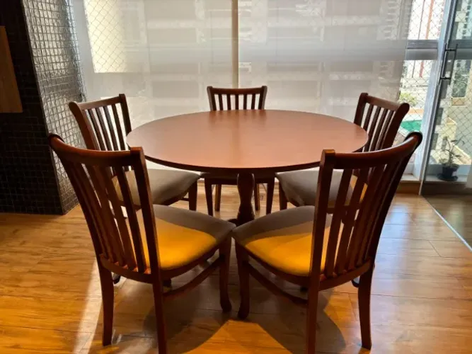 MESA JANTAR MADEIRA C/ 5 CADEIRAS