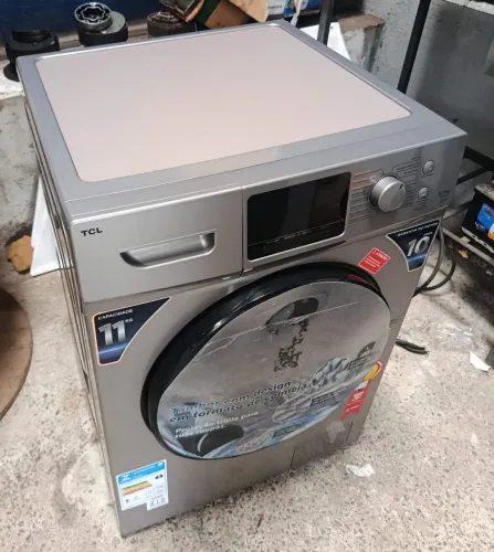 Máquina lavar e seca 11kg TCL 220v