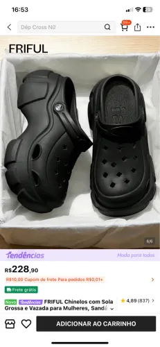 Modelo Crocs de salto