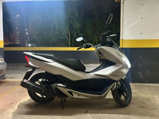 PCX zeradinha c/19.000km
