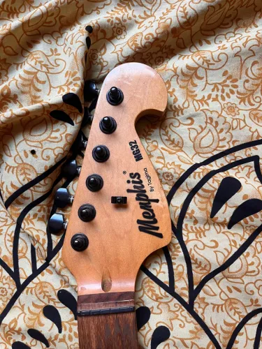 (pra levar!!) GUITARRA MEMPHIS TAGIMA STRATOCASTER MG32