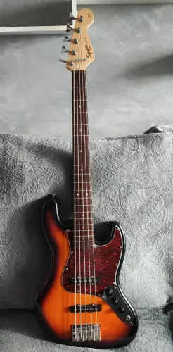 Baixo Squier By Fender Jazz Bass - 5 Cordas 