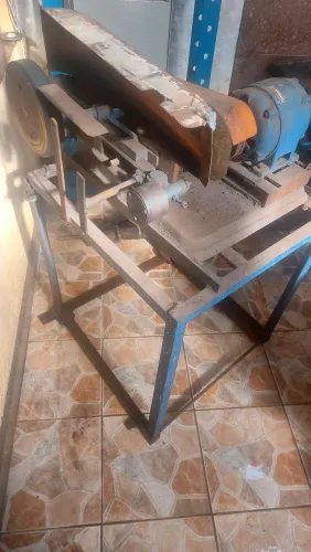 Lixadeira para acabamento de bancada