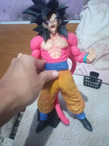 Boneco do dragon ball z de 30 cm