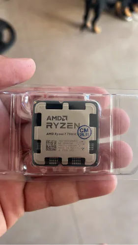 Ryzen 7 7800X3D