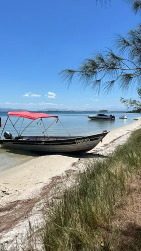 Vendo barco de alumínio 6 lugares