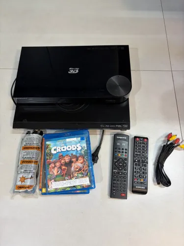 Blu-ray Player Samsung e Gradiente 3D + Filmes