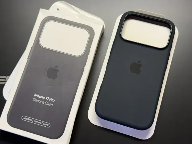 Capa Apple Silicone Case Com MagSafe iPhone 17 PRO  