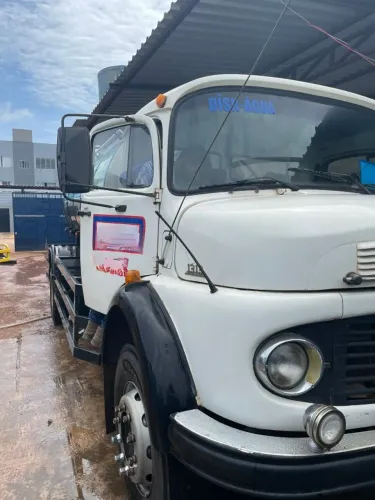 Caminhão Pipa Mercedez Bens 1313