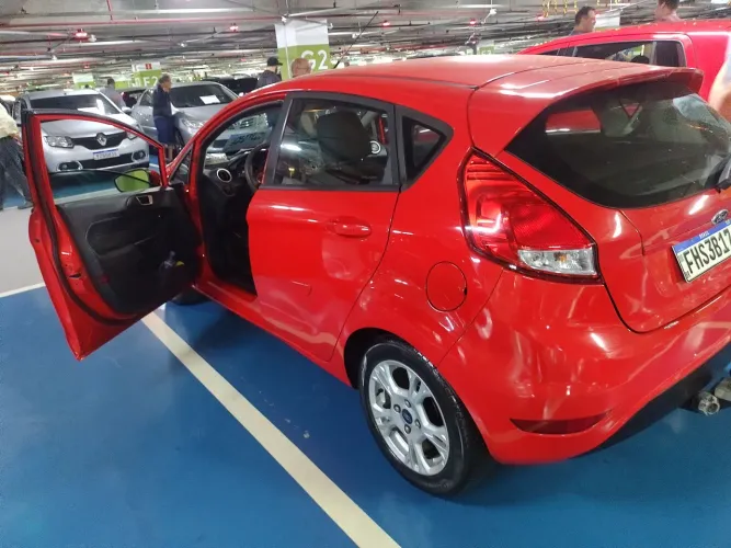 Ford Fiesta 1.6 16V Flex Mec. 5P 2015