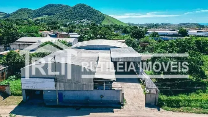 Imóvel para venda possui 1000 metros quadrados em Centro - Tanguá - RJ