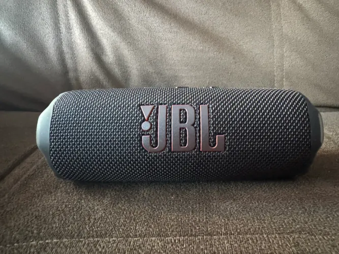 JBL Flip 7 Preta