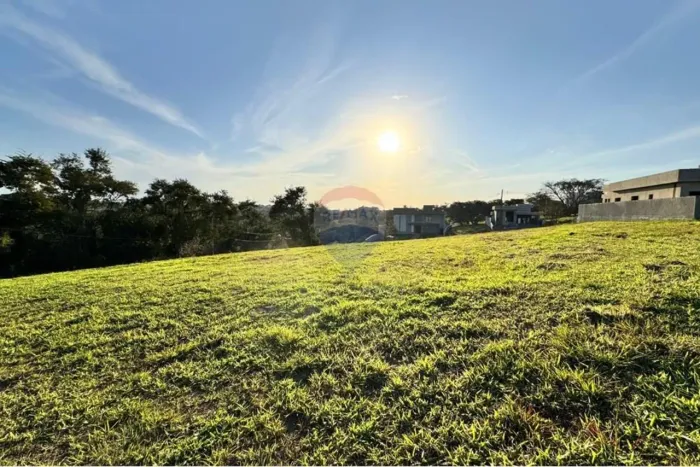 Terreno em condomínio à venda em Boituva-SP, bairro Solaris, com 420m² de área!