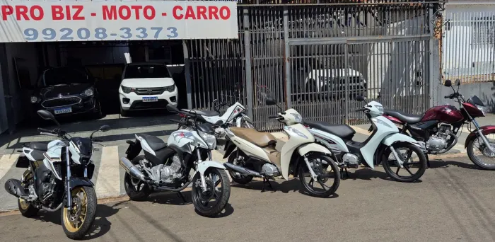 BIZ 125 2022 BRANCA CARAMELO $15800 (FINANCIA 100%) LINDOMAR MOTOS