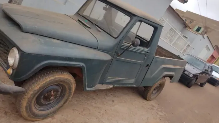 Willys Overland Jeep 2.6 12V Gasolina 2P 1964