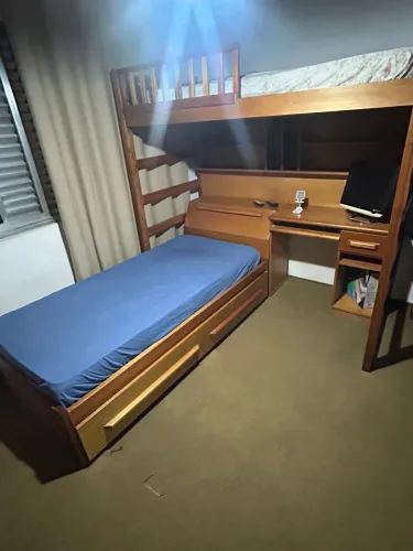 Treliche de Madeira com Escrivaninha para estudos e Cama Auxiliar - Completa!