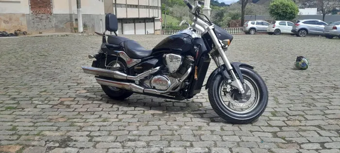 Suzuki  Boulevard M 800