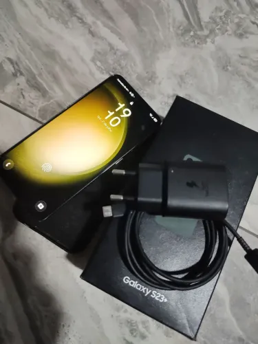 Samsung s23 plus