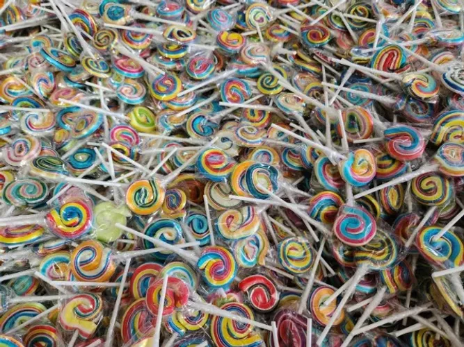 Linha produção pirulitos do Chaves