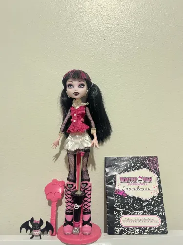 Monster high Draculaura w1 elástico preto 