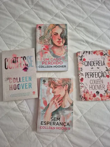 LIVRO COLLEN HOOVER