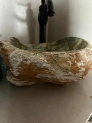 Cuba pedra esculpida