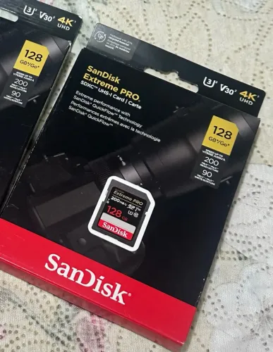 01 Cartão de memória 128 GB SanDisk Extreme Pro