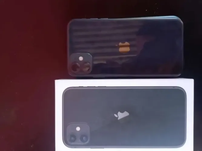 iPhone 11 64GB