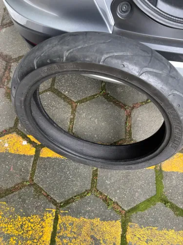 Vendo pneu dianteiro para harley davidson 120/70-19 michelin