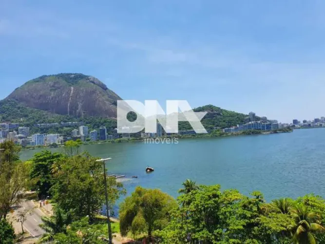 Cobertura em frente a Lagoa Rodrigo de Freitas com vista quase 360 graus da Lagoa e posici