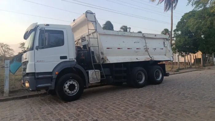 Caçamba Axor 2831