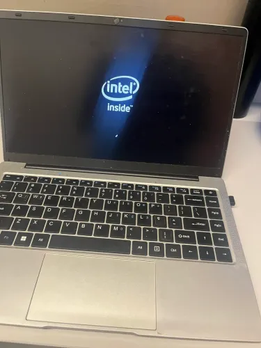 Vendo notebook (ACEITO CARTÃO DE CREDITO)