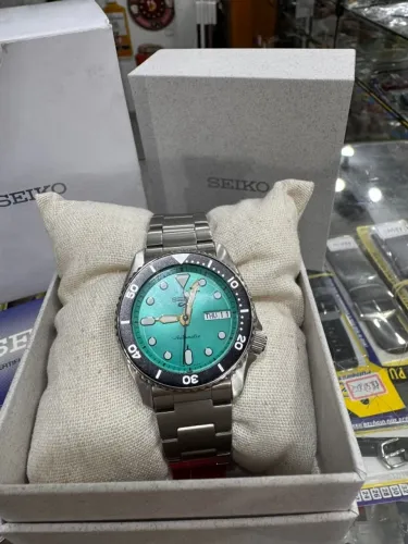 Relógio Seiko 5 Sports Turqueza - 38mm (Edição Limitada)