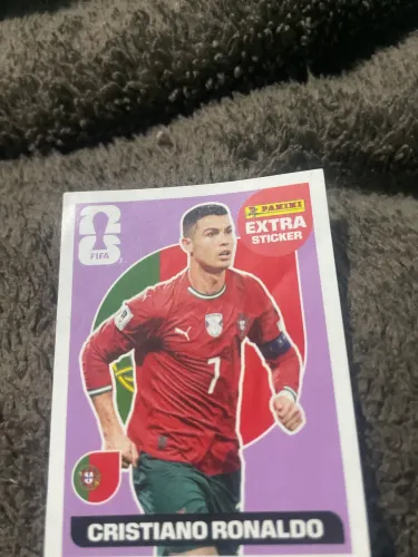 Cristiano Ronaldo legend roxo