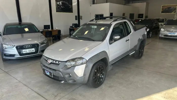 Fiat Strada Adventure1.8/ 1.8 Locker Flex CD 2015