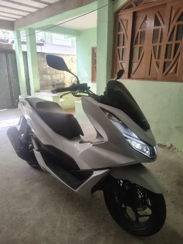 Pcx 160 KM 3 328 branco novinha
