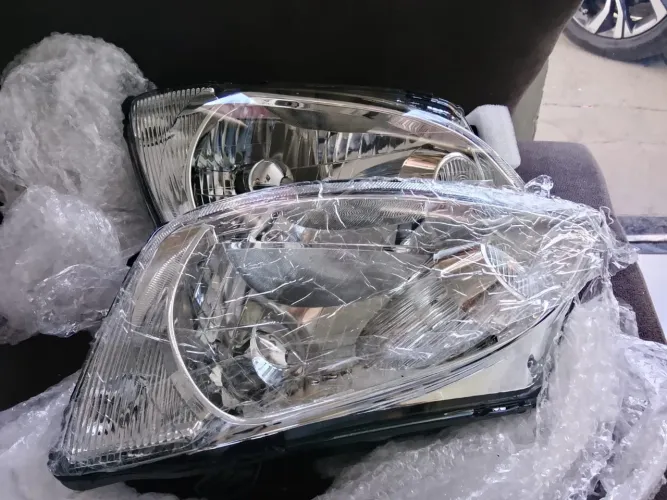 Par de farol Classic 2015 novo no Plástic