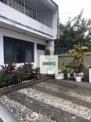 Casa com 8 dormitórios à venda por R$ 1.200.000,00 - Madalena - Recife/PE