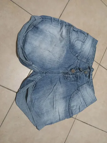 Vende-se shorts jeans 