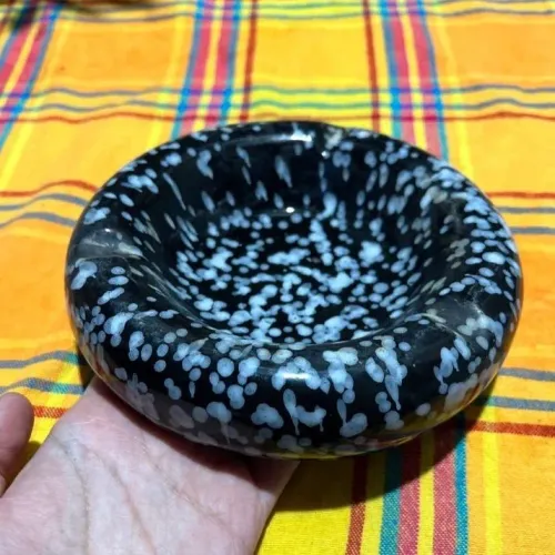 conjunto com 2 cinzeiros louça/cerâmica vitrificad