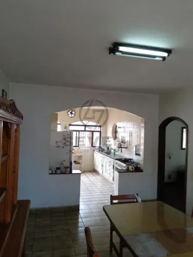 Casa no Centro (próximo ao shopping) - Itapetininga