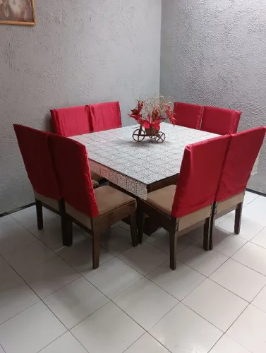 Conjunto de cadeira e mesa