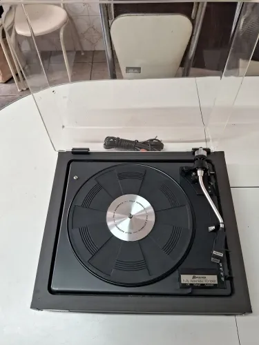Toca-discos Polyvox TD 1000 Automático 110/220V