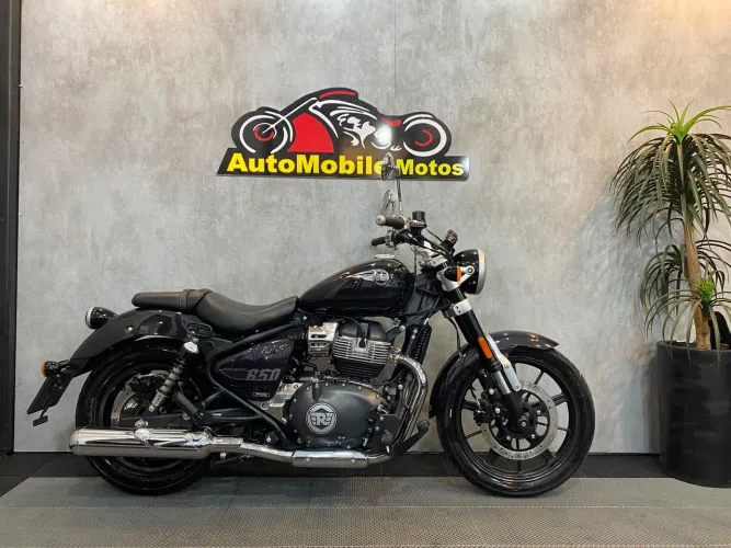 Royal Enfield Super Meteor 650 Astral ano 2025