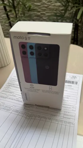 Telefone celular moto g17 4/256