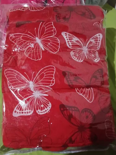 Lindas colcha de cama casal confortável